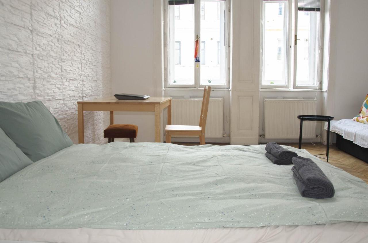 Wonderful Two Bedroom Apartment ウィーン エクステリア 写真